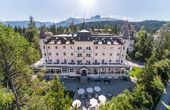 Romantik Hotel Schweizerhof eröffnet  einzigartiges Badehaus in Flims
