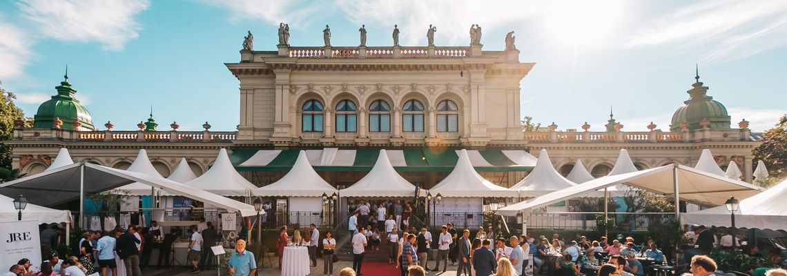 Gault Millau lädt zum Gourmetfest in den Wiener Kursalon Hübner Gault Millau lädt zum Gourmetfest in den Wiener Kursalon Hübner
