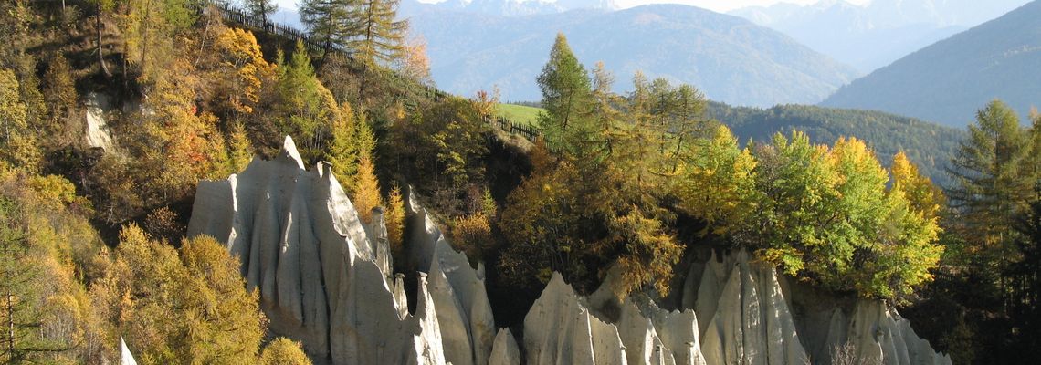 Vom Mühlenweg zu den Erdpyramiden: Südtirols Geheimtipp für Wanderfans 