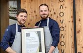 Großer Restaurant & Hotel Guide:  Junges Südtiroler Köche-Duo ist „Newcomer des Jahres“