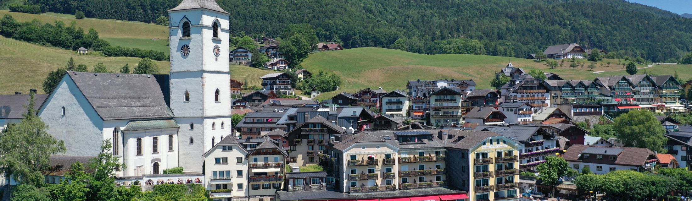 Romantik Hotel Im Weissen Rössl: Erste Reihe fußfrei am Wolfgangsee