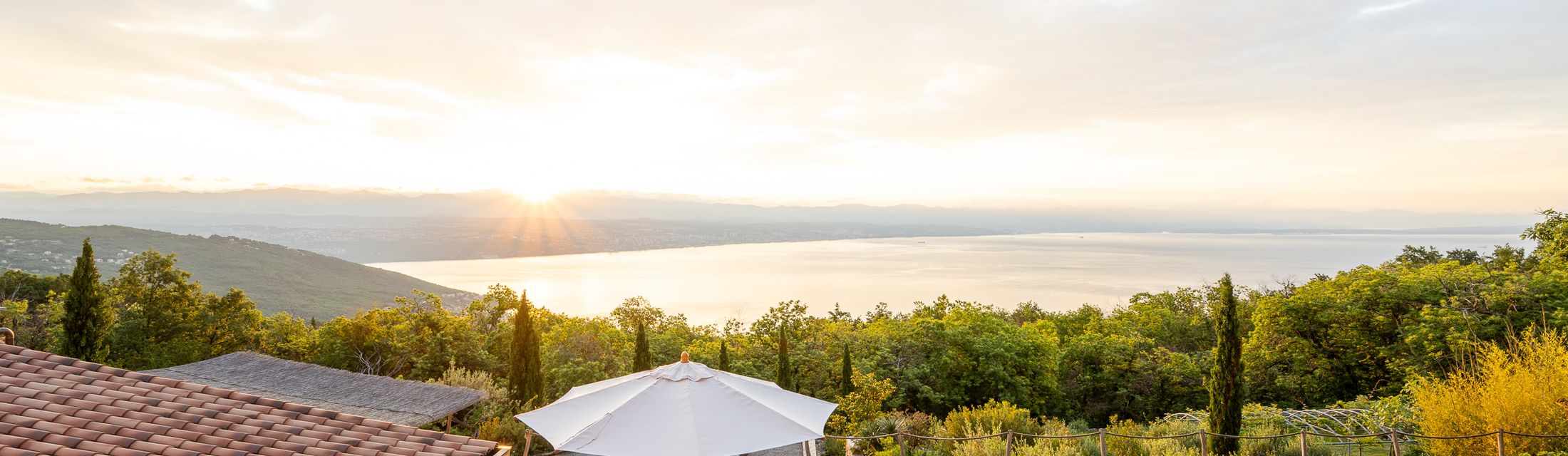 Escape the Ordinary - 7 einzigartige Hideaways im Alpe-Adria-Raum Escape the Ordinary - 7 einzigartige Hideaways im Alpe-Adria-Raum