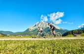 Von Adrenalin-Kick bis Genuss-Tour – vielseitige Bike-Destinationen