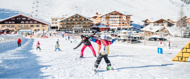 Kinder-Skipässe übernimmt der Osterhase