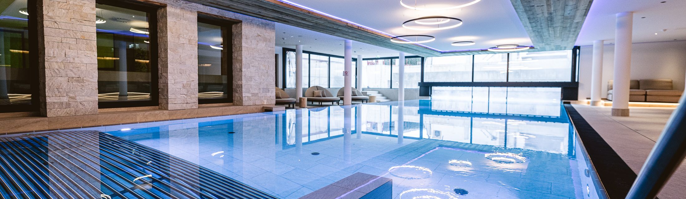 Schwimmen lernen im Urlaub in der Ferienwelt Kesselgrub Schwimmen lernen im Urlaub in der Ferienwelt Kesselgrub