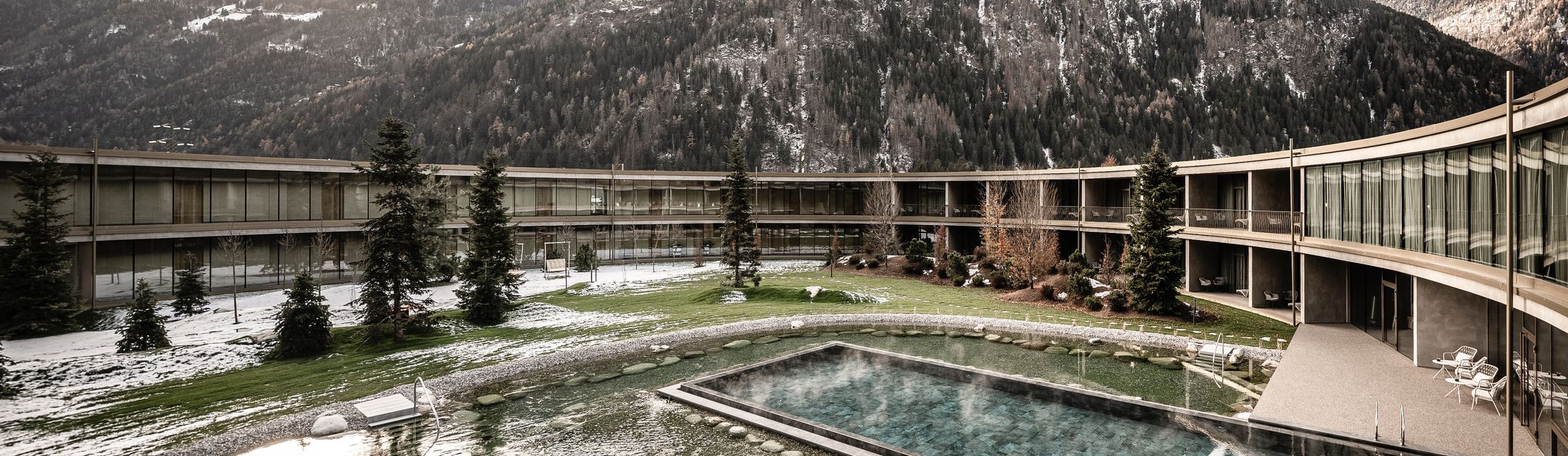 Eisbaden in den schönsten Gebirgsseen Südtirols